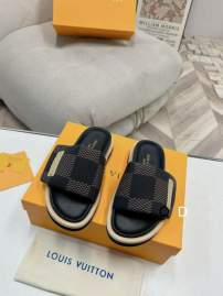 Picture of Louis Vuitton Slippers _SKULVsz35-45GDT0407392